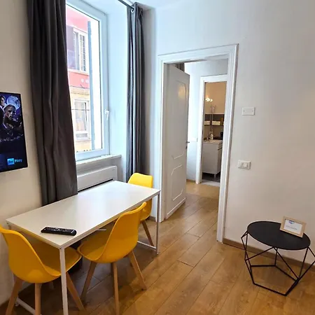 Pineda Apartment 아파트 *