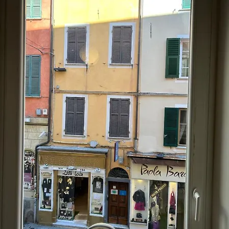 Punta Pineda Apartamento La Spezia