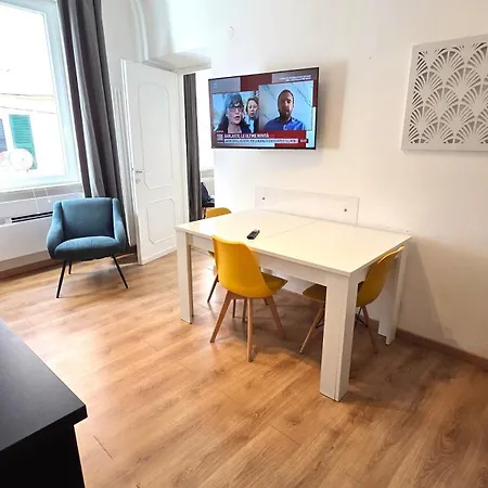 Pineda Apartment شقة لا سبيتسْيا