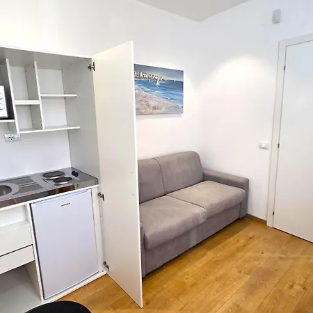 Pineda Apartment شقة *